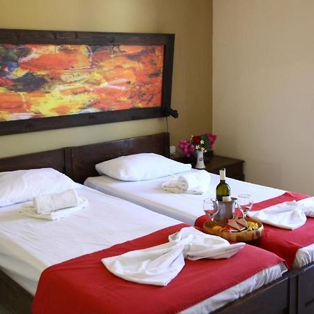 Porto Plazza Hotel 헐소니소스 외부 사진
