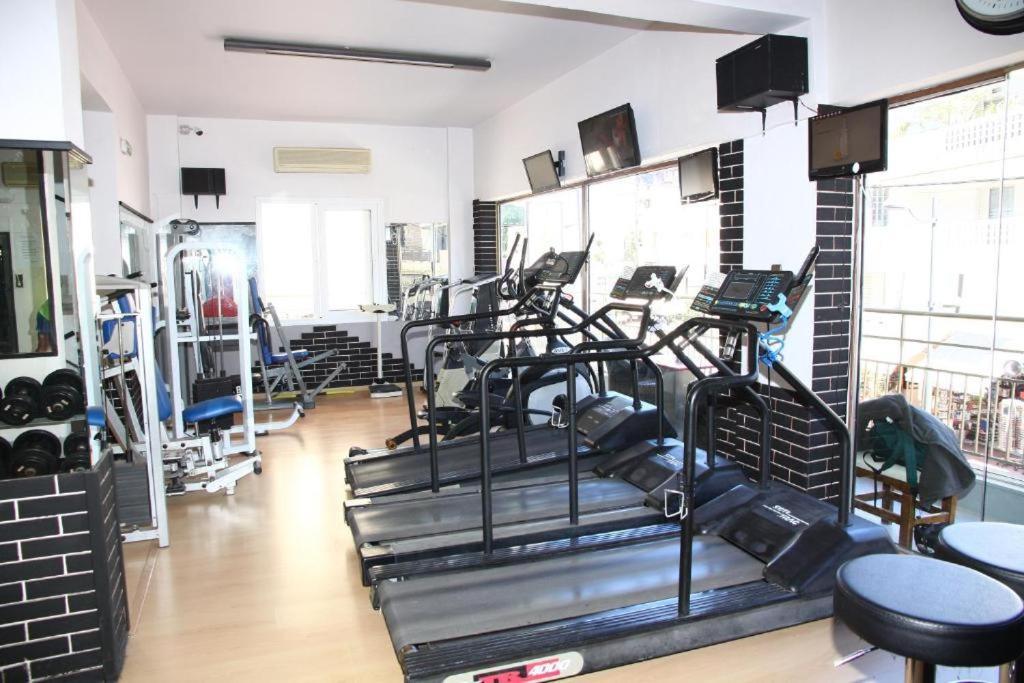 Porto Plazza Hotel 헐소니소스 외부 사진