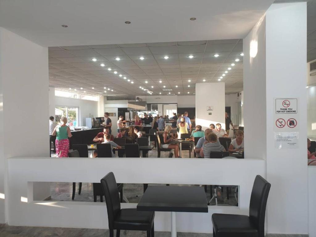 Porto Plazza Hotel 헐소니소스 외부 사진