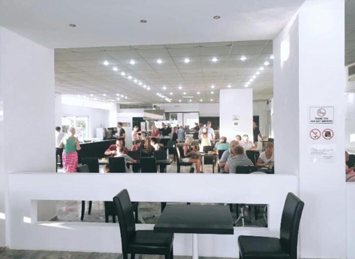 Porto Plazza Hotel 헐소니소스 외부 사진
