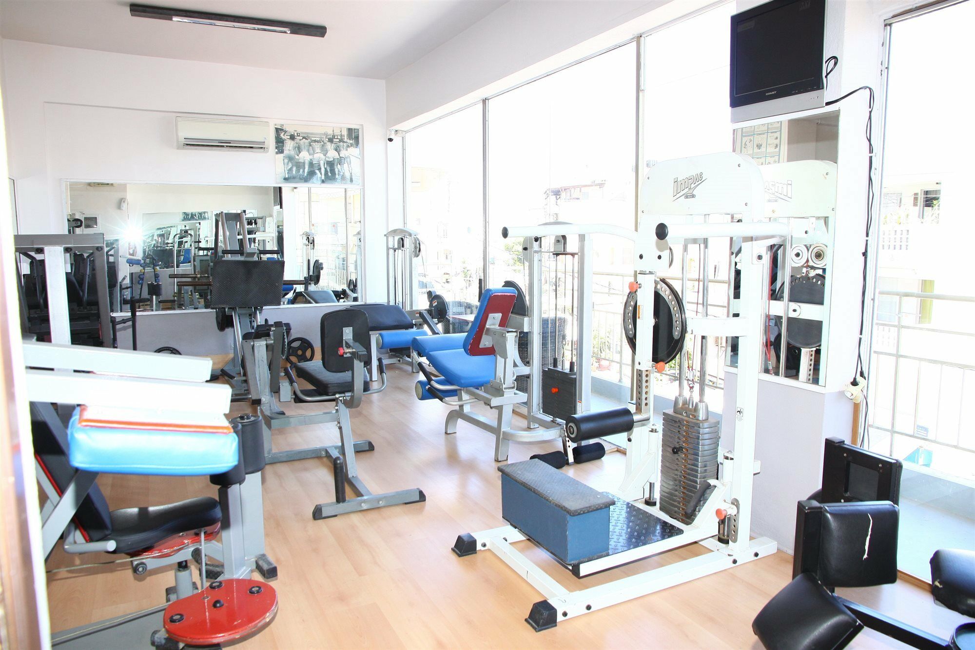 Porto Plazza Hotel 헐소니소스 외부 사진